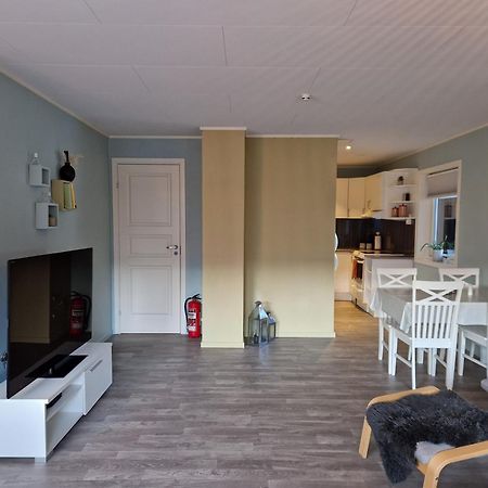 Apartment In Kabelvag Exterior photo