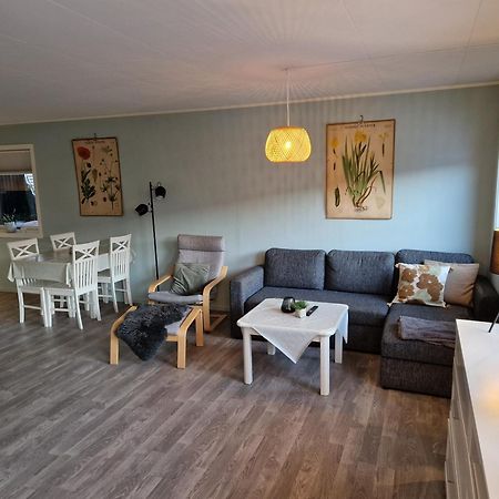 Apartment In Kabelvag Exterior photo